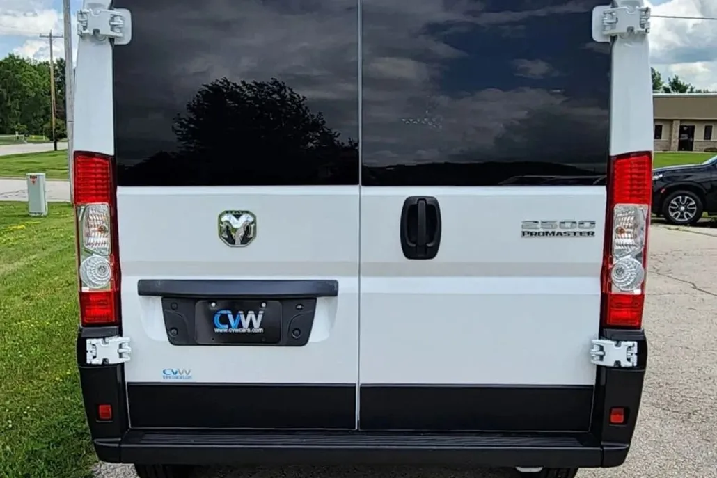 2023 Ram ProMaster 2500 photo 1