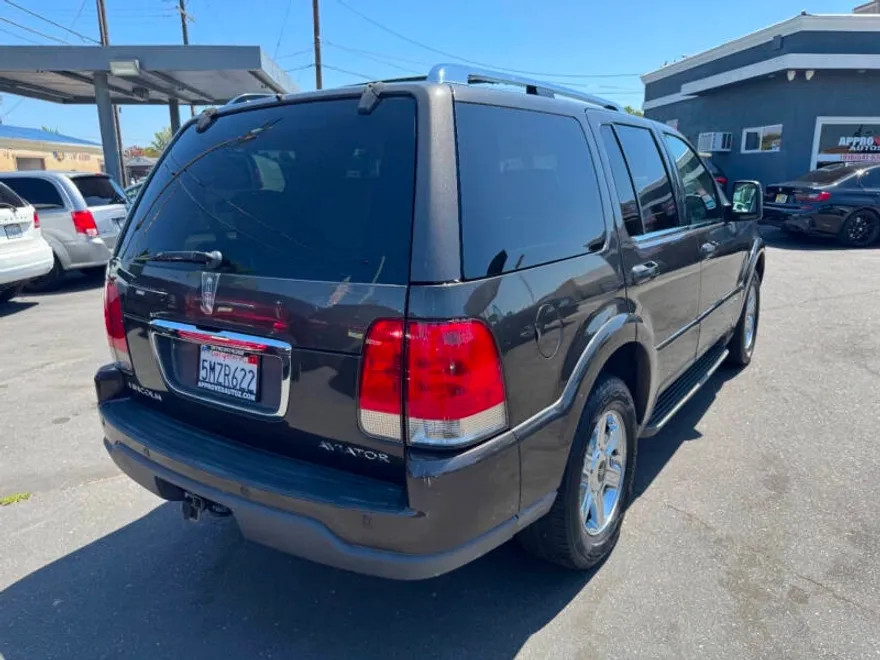 2005 Lincoln Aviator Luxury photo 1