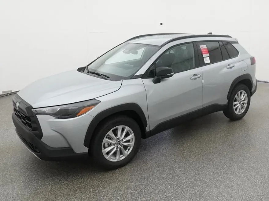 2026 Toyota Corolla Cross LE photo 1