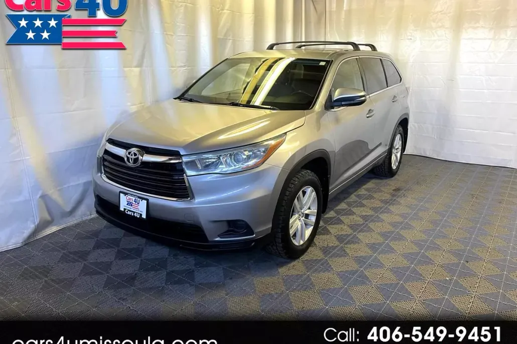 2015 Toyota Highlander LE photo 1
