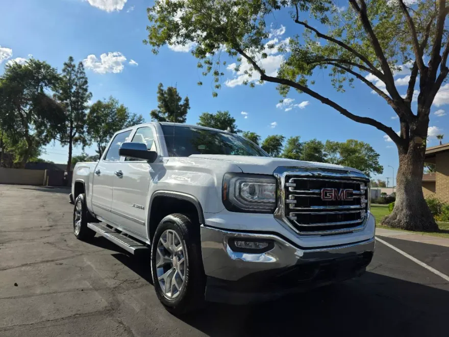 2018 Gmc Sierra 1500 SLT photo 1