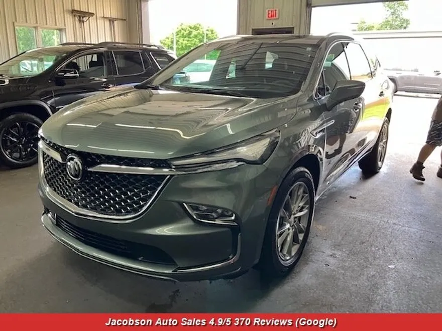 2022 Buick Enclave Avenir photo 1