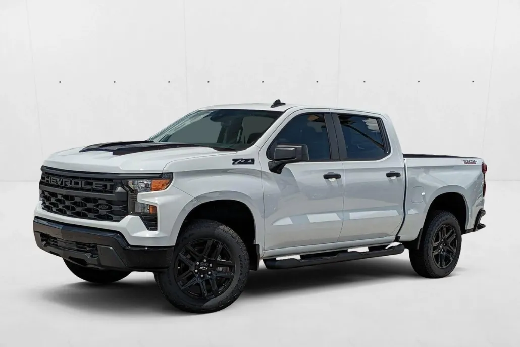 2025 Chevrolet Silverado 1500 Custom Trail Boss photo 1