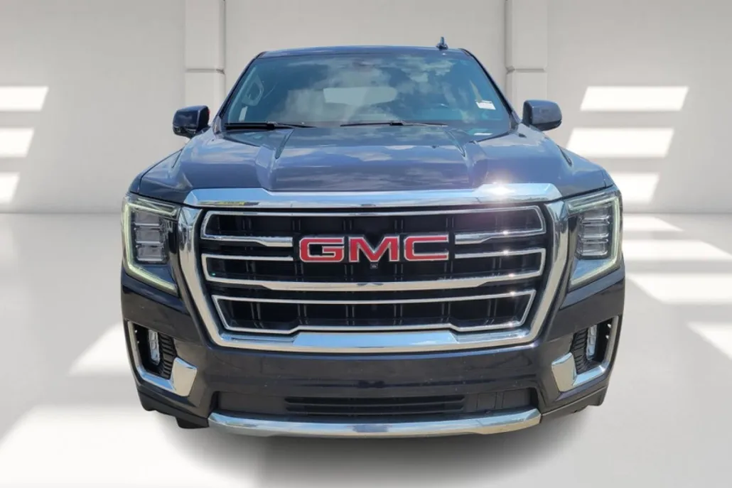 2022 Gmc Yukon SLT photo 1