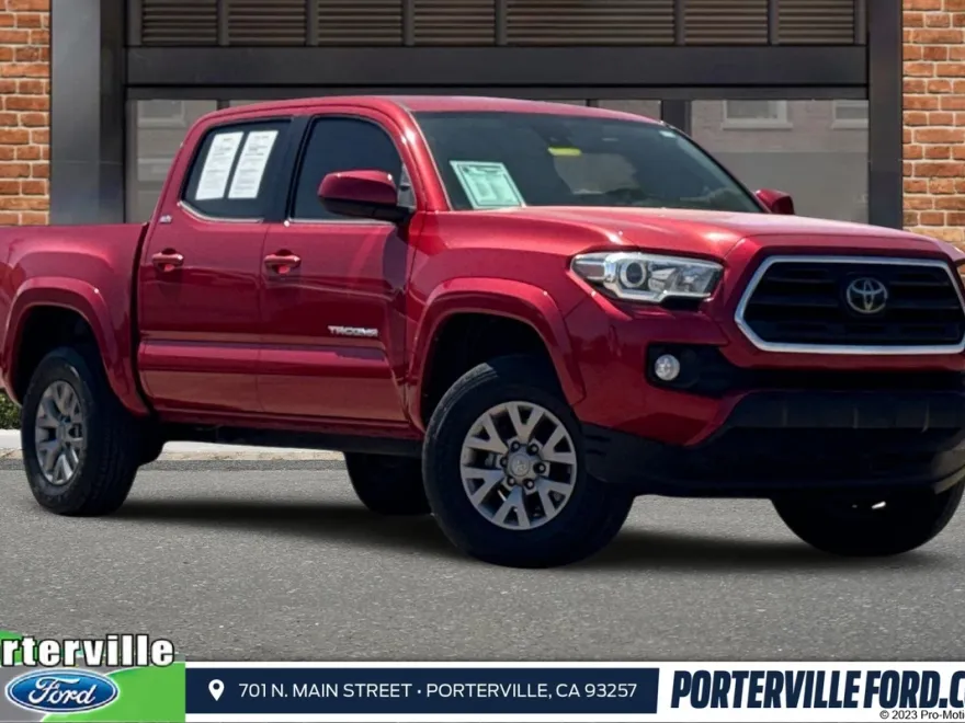 2018 Toyota Tacoma SR5 photo 1