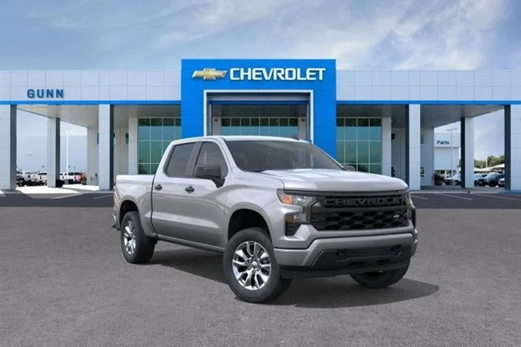 2026 Chevrolet Silverado 1500 Custom photo 1
