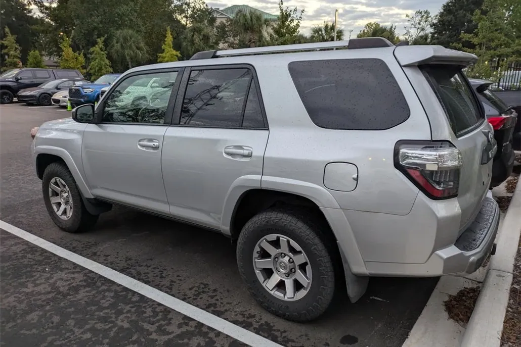 2016 Toyota 4Runner Trail photo 1