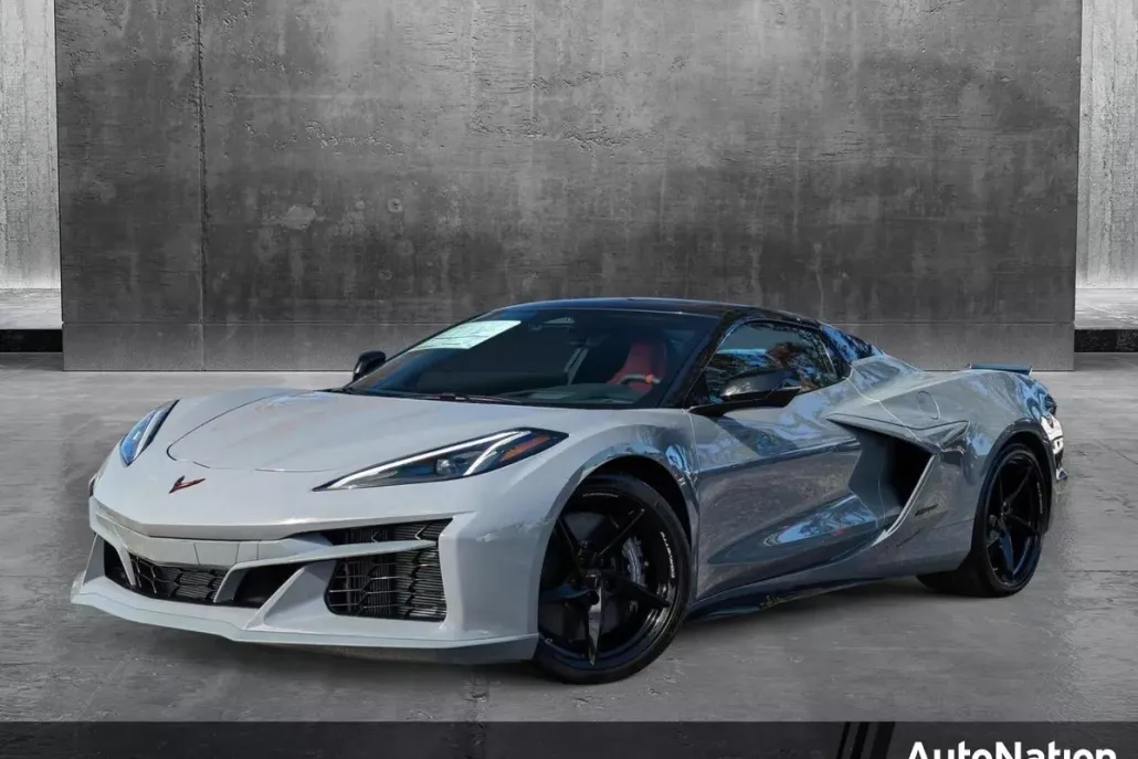 2025 Chevrolet Corvette E-Ray 1LZ photo 1