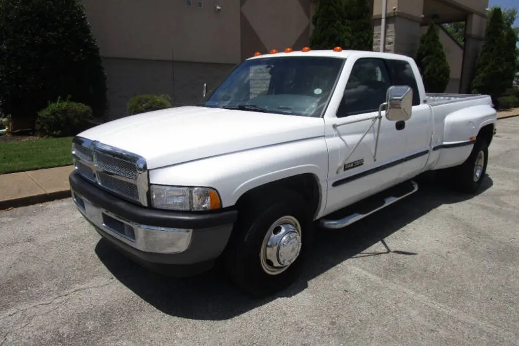 1998 Dodge Ram 3500 Laramie SLT photo 1