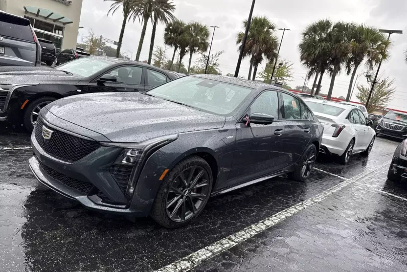 2026 Cadillac CT5 V photo 1