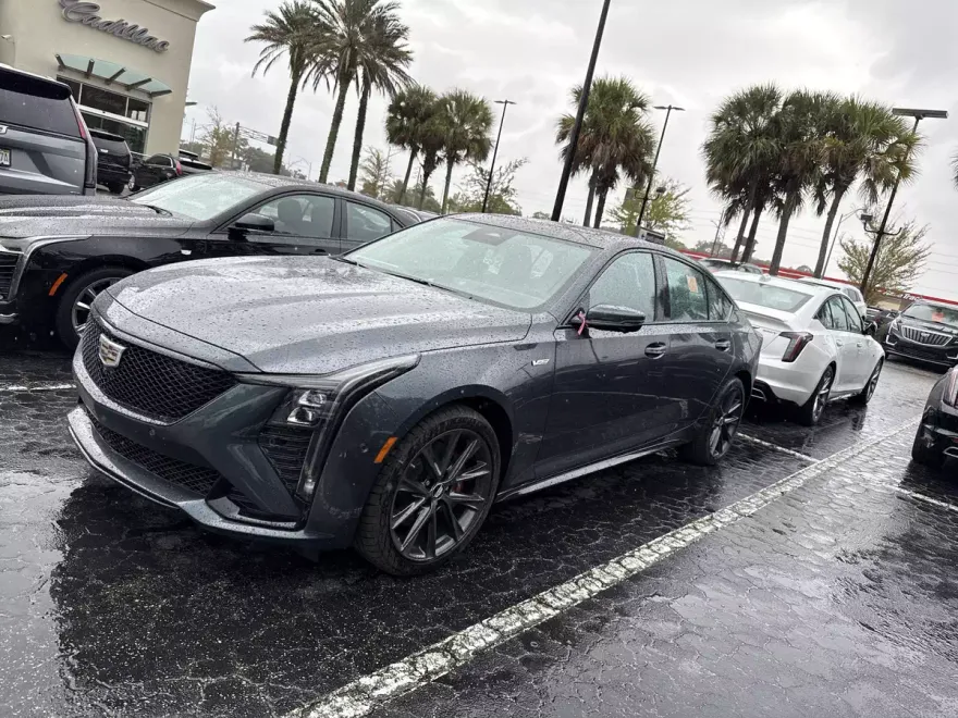 2026 Cadillac CT5 V photo 1