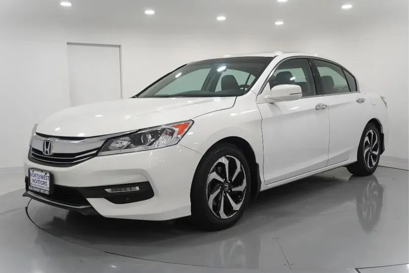 2017 Honda Accord EX-L V6 photo 1