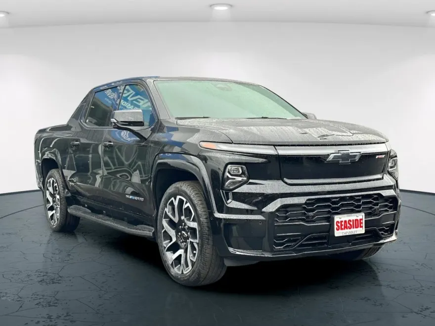 2024 Chevrolet Silverado EV RST photo 1