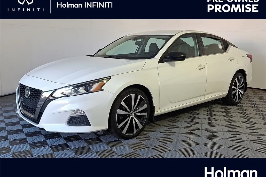 2020 Nissan Altima 2.5 SR photo 1
