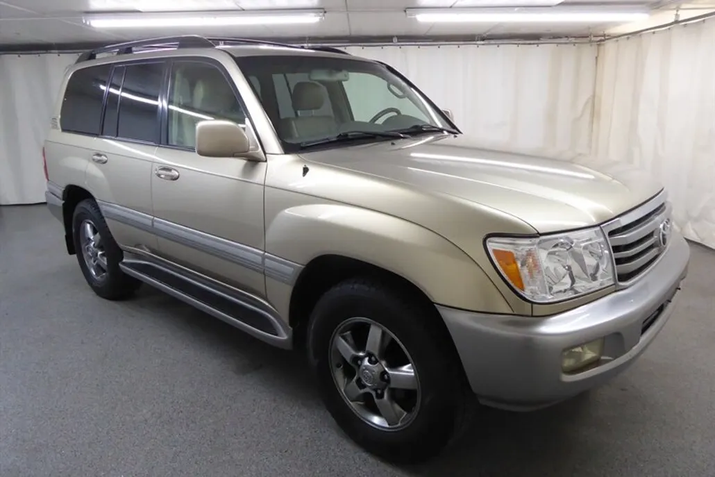 2006 Toyota Land Cruiser VX photo 1