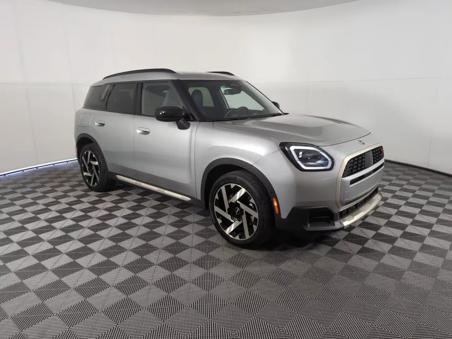 2025 Mini Countryman S photo 1