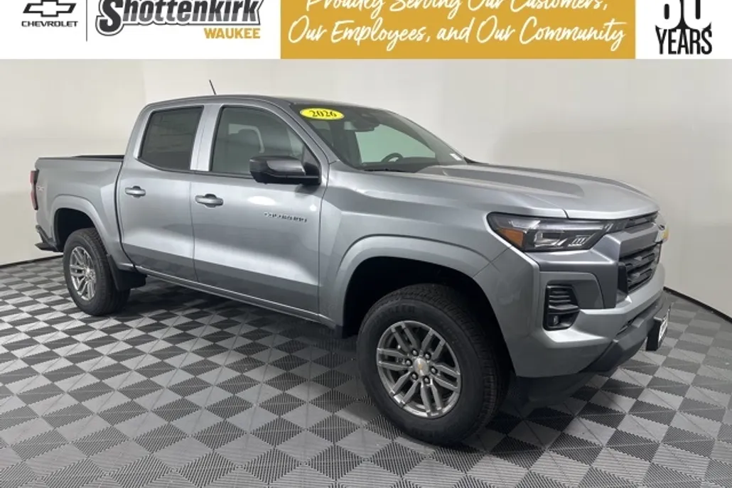 2026 Chevrolet Colorado LT photo 1