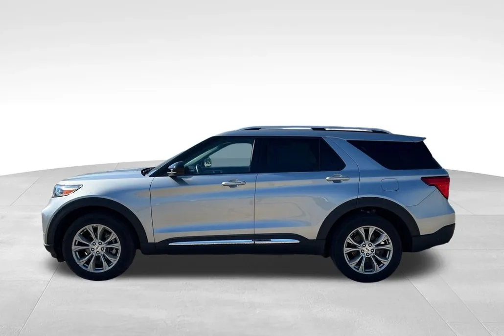 2023 Ford Explorer Limited photo 1