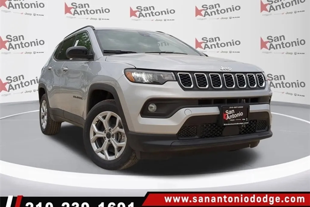 2025 Jeep Compass North Edition Latitude photo 1