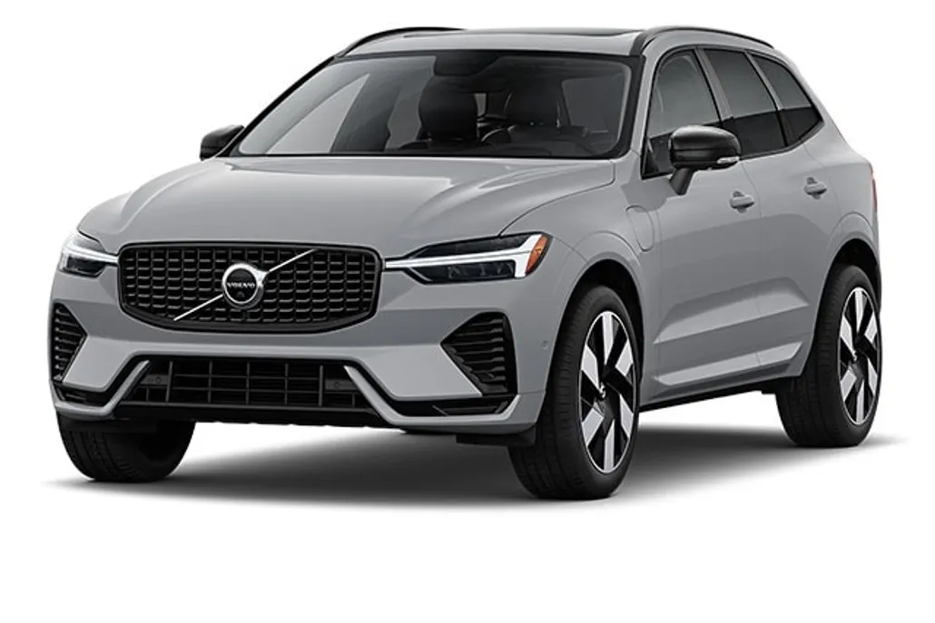 2025 Volvo XC60 T8 photo 1