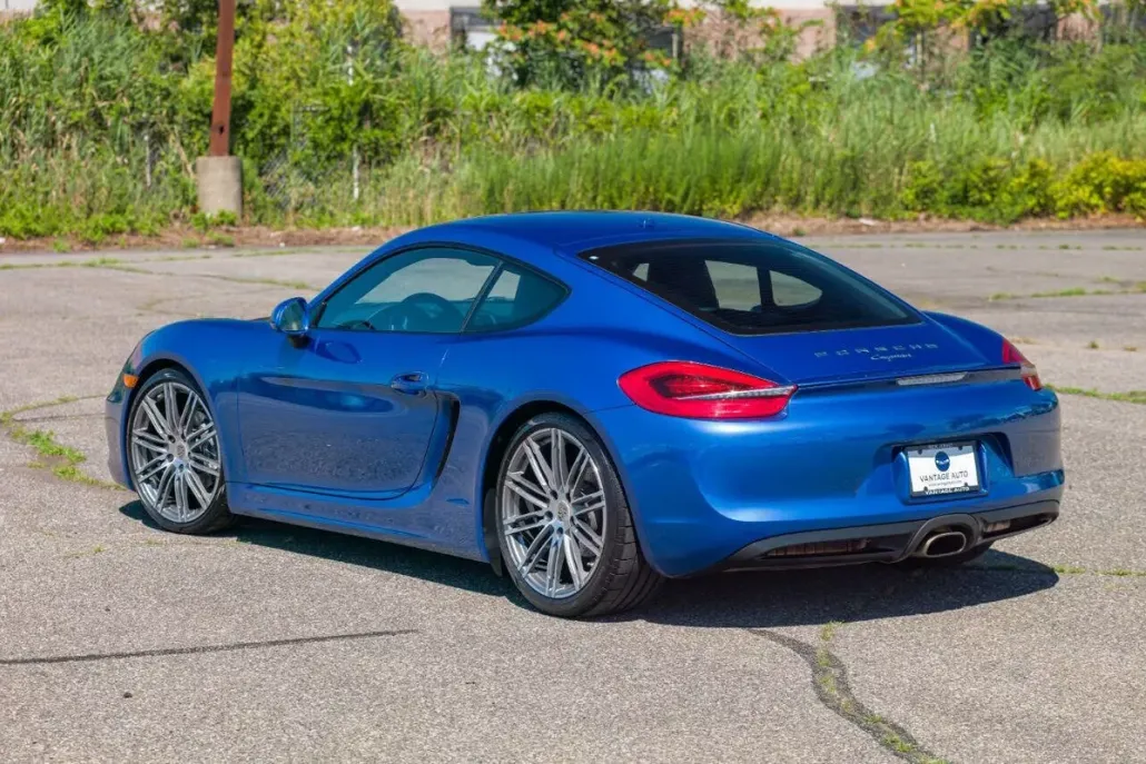 2015 Porsche Cayman Base photo 1