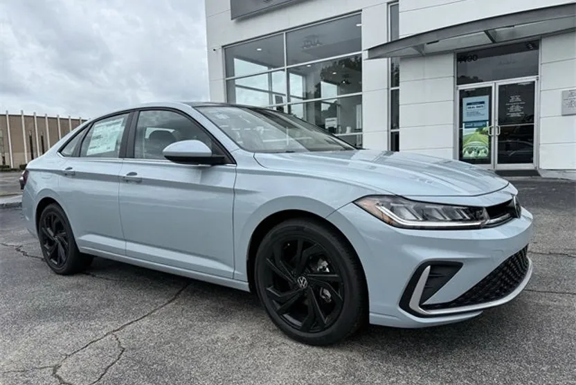 2025 Volkswagen Jetta 1.5T SE photo 1