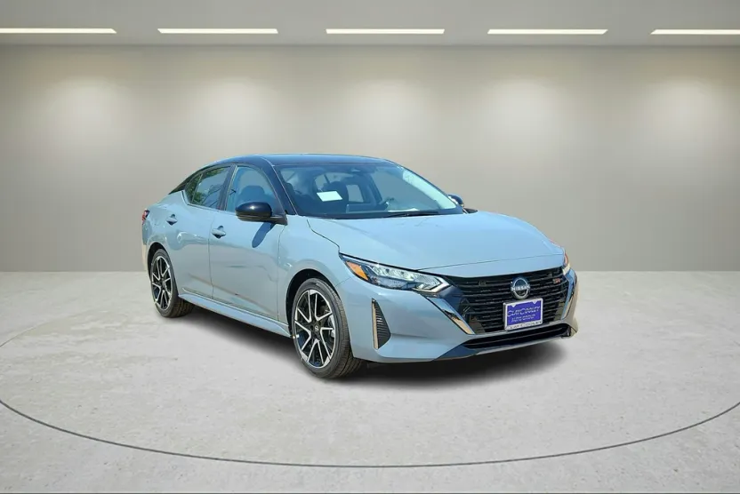 2025 Nissan Sentra SR photo 1