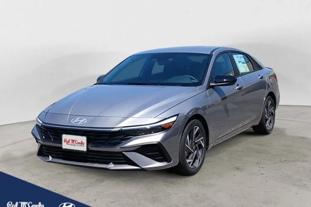 2025 Hyundai Elantra SEL Sport photo 1