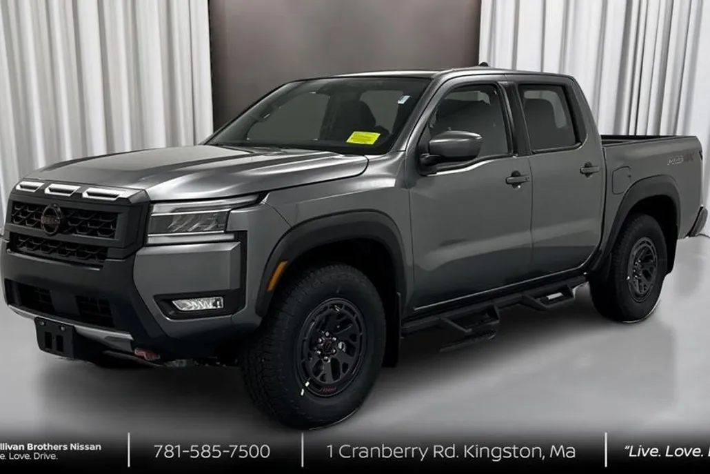 2025 Nissan Frontier Crew Cab PRO-4X photo 1