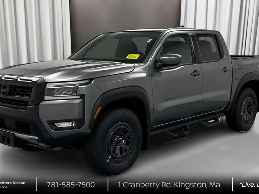 2025 Nissan Frontier Crew Cab PRO-4X photo 1