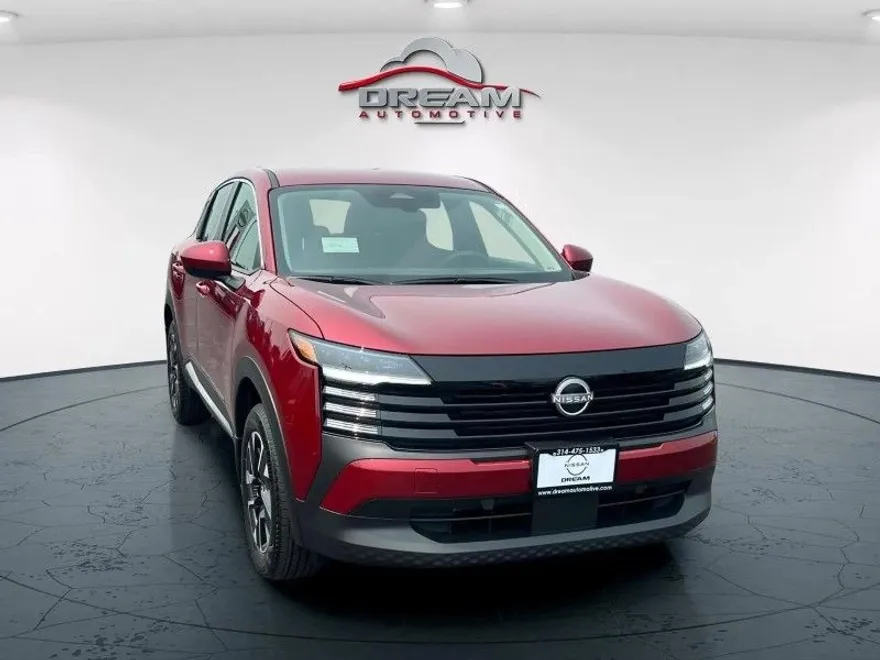 2025 Nissan Kicks SV photo 1