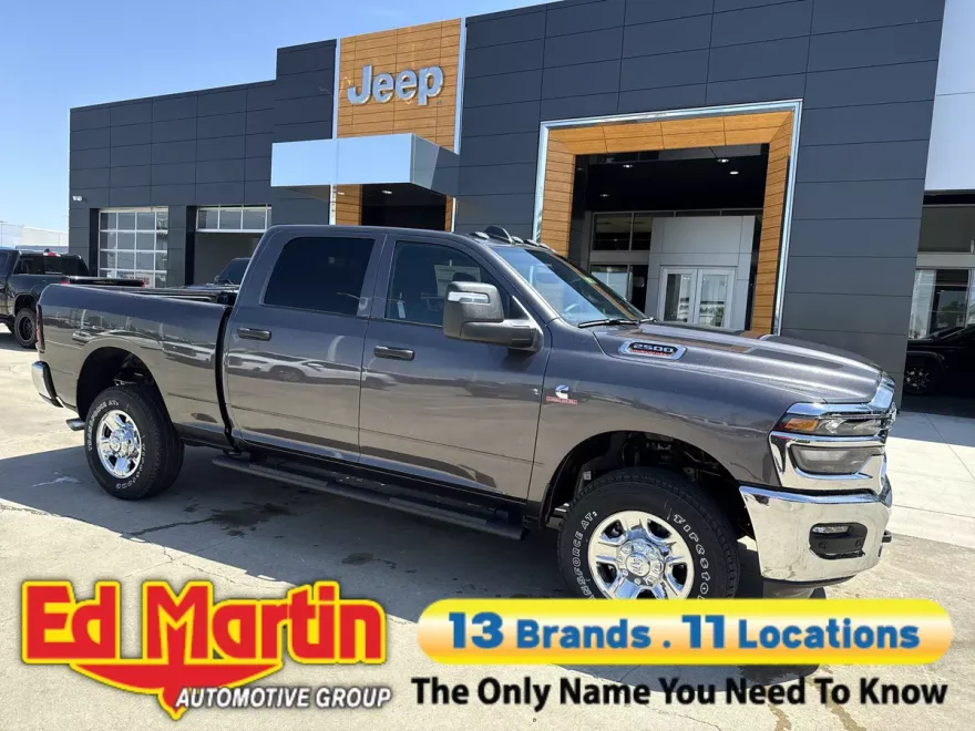 2025 Ram 2500 Tradesman photo 1