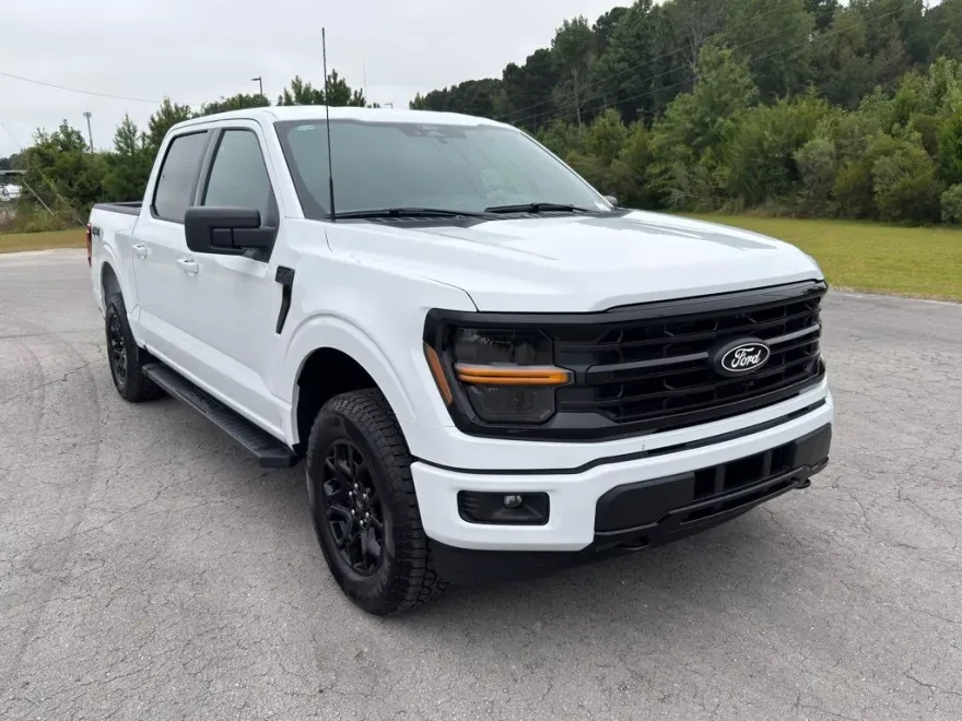2025 Ford F-150 XLT photo 1
