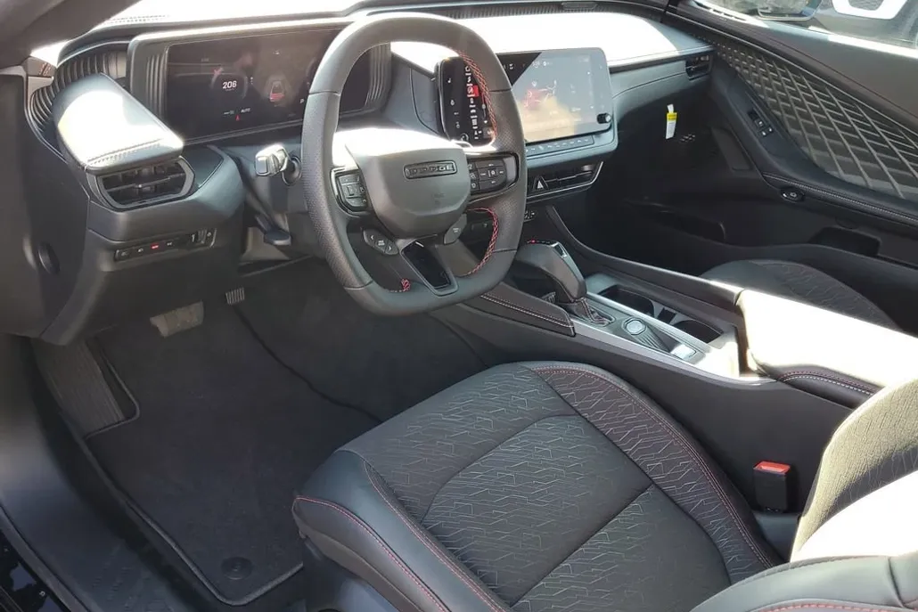 2025 Dodge Charger Daytona R/T photo 1