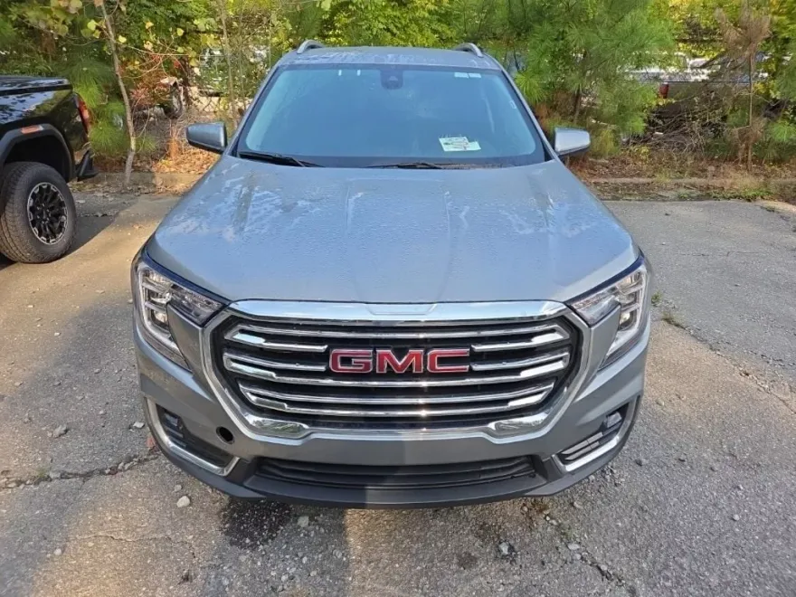 2024 Gmc Terrain SLT photo 1