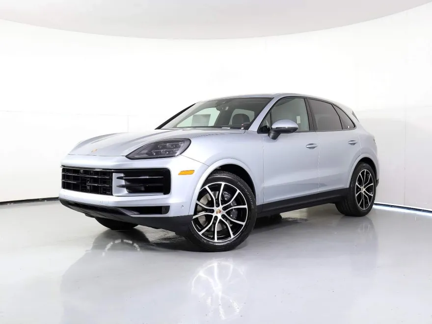2025 Porsche Cayenne photo 1