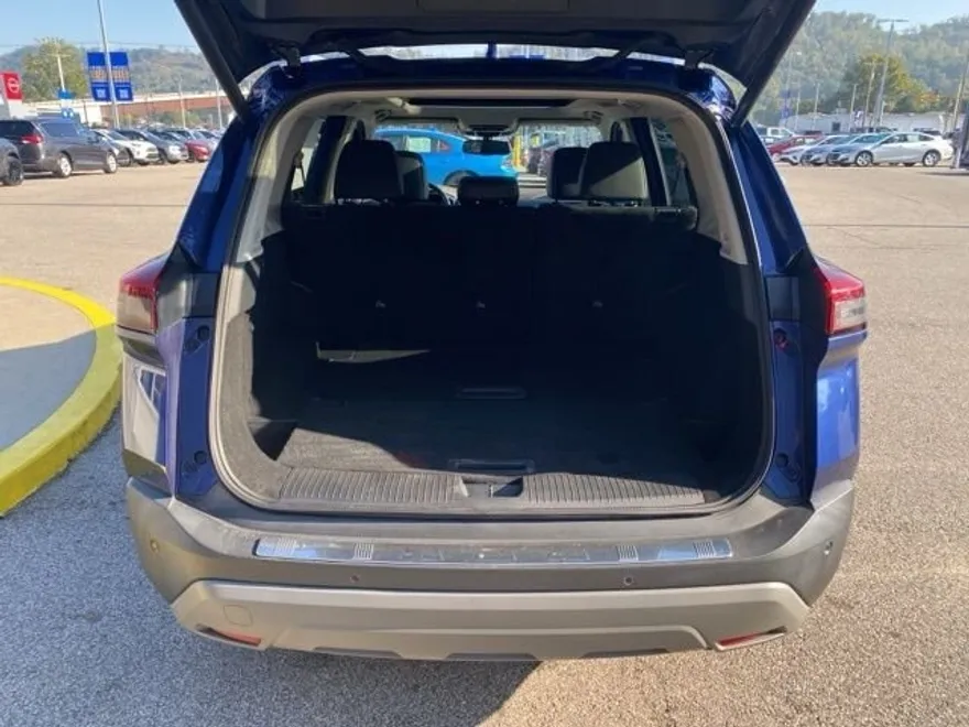 2021 Nissan Rogue SL photo 1