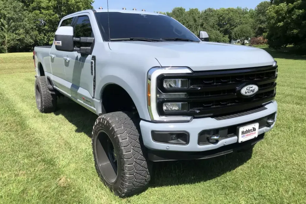 2024 Ford F-250 Lariat photo 1