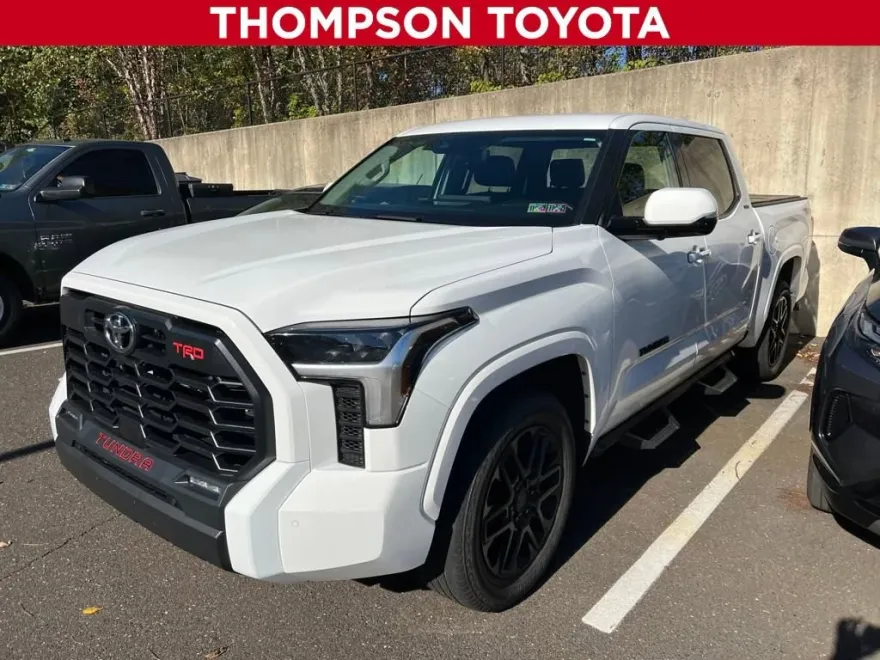 2023 Toyota Tundra SR5 photo 1