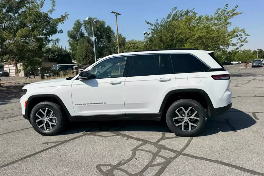 2025 Jeep Grand Cherokee Limited photo 1