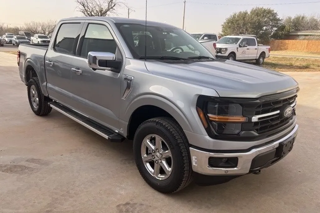 2025 Ford F-150 XLT photo 1