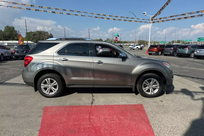 2012 Chevrolet Equinox LTZ photo 1