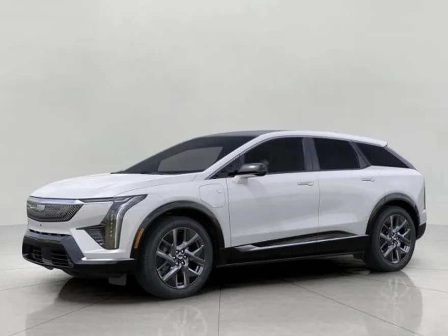 2025 Cadillac Optiq Luxury photo 1