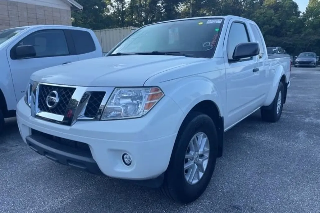 2019 Nissan Frontier SV photo 1