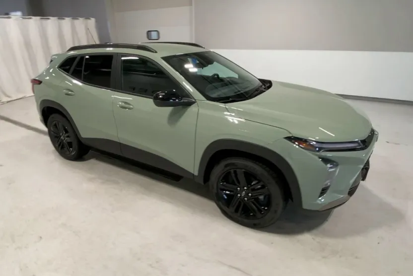 2025 Chevrolet Trax ACTIV photo 1