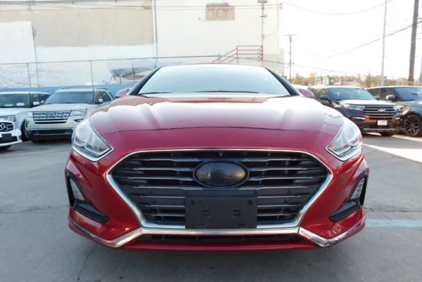 2018 Hyundai Sonata SE photo 1