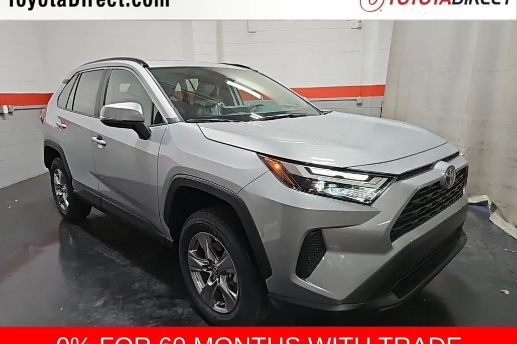 2025 Toyota RAV4 XLE photo 1