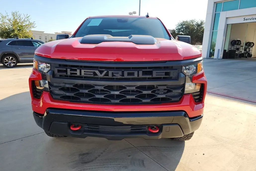 2023 Chevrolet Silverado 1500 Custom Trail Boss photo 1