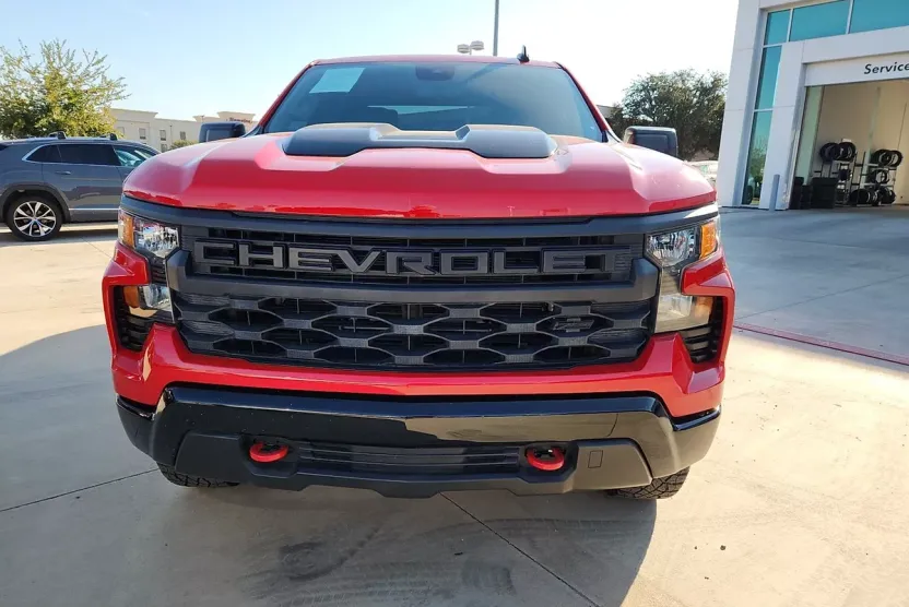 2023 Chevrolet Silverado 1500 Custom Trail Boss photo 1