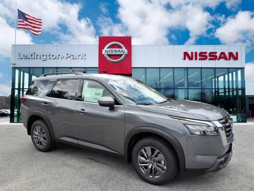 2025 Nissan Pathfinder SV photo 1
